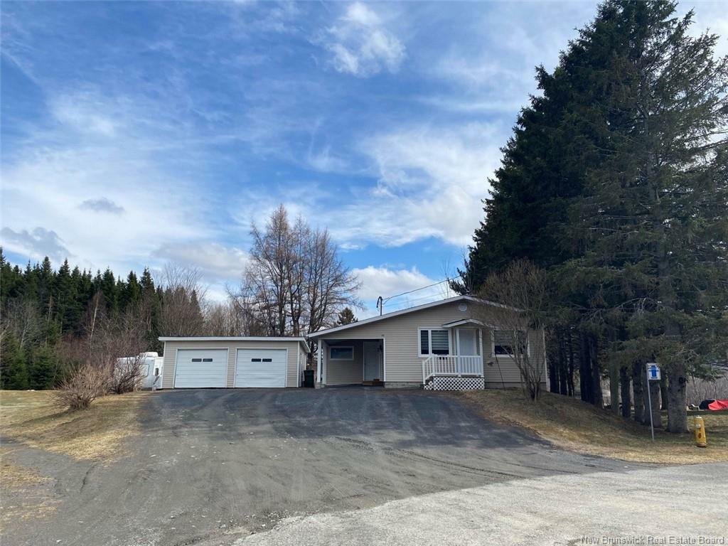 Property Photo:  16 Sénateur Street  NB E7C 1P4 