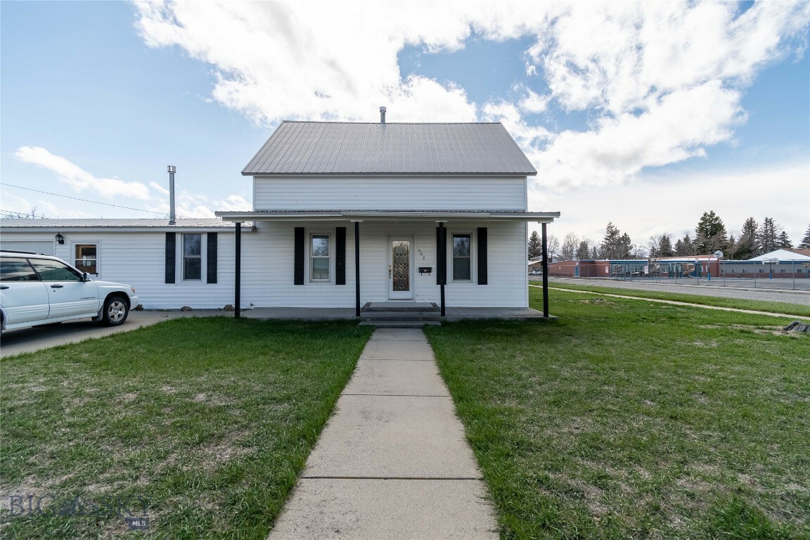 Property Photo: 602 Harris MT 59011