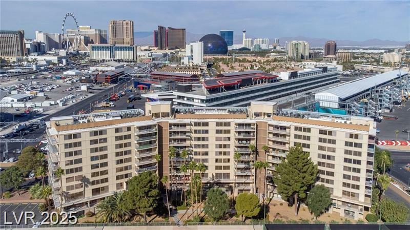 Property Photo: 205 East Harmon Avenue 707 NV 89169