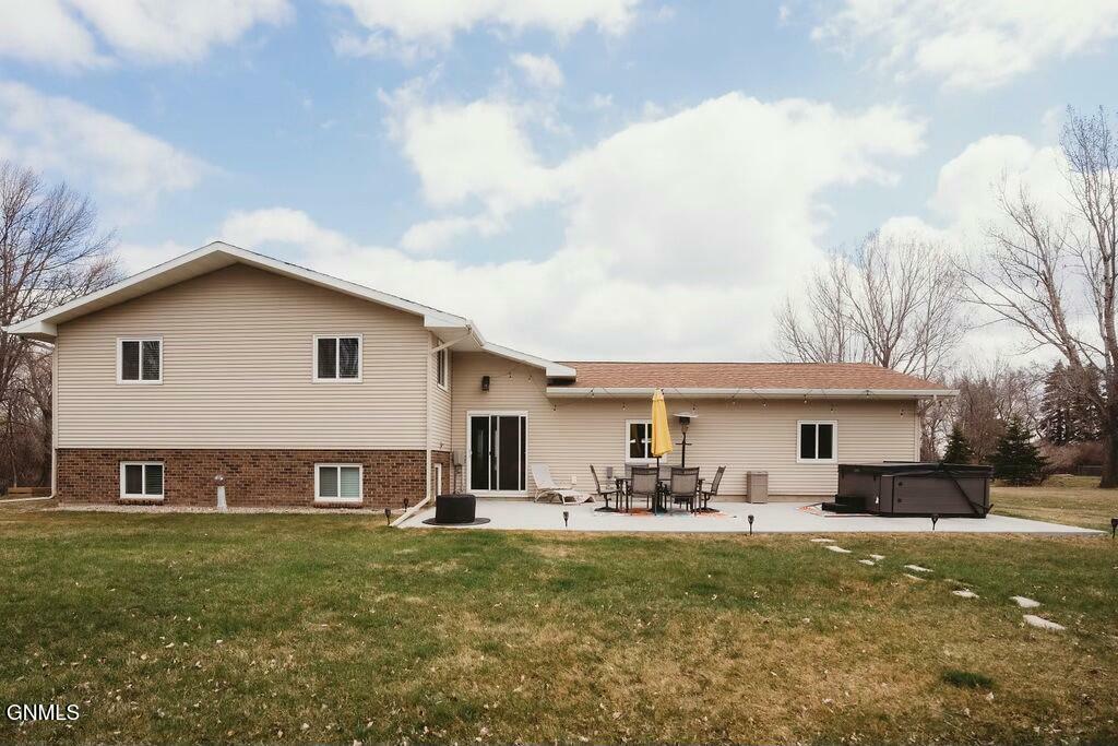 Property Photo: 451 Hwy 281 NE ND 58421
