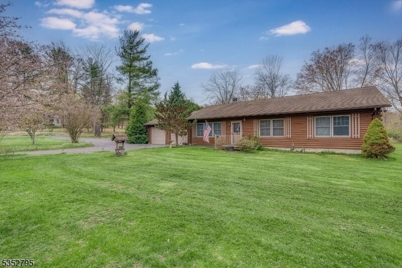 Property Photo:  3 Valley Rd  NJ 07863 