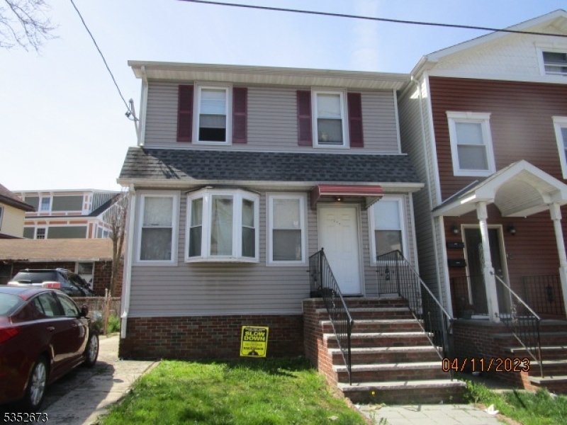 Property Photo: 858 Lyons Ave NJ 07111