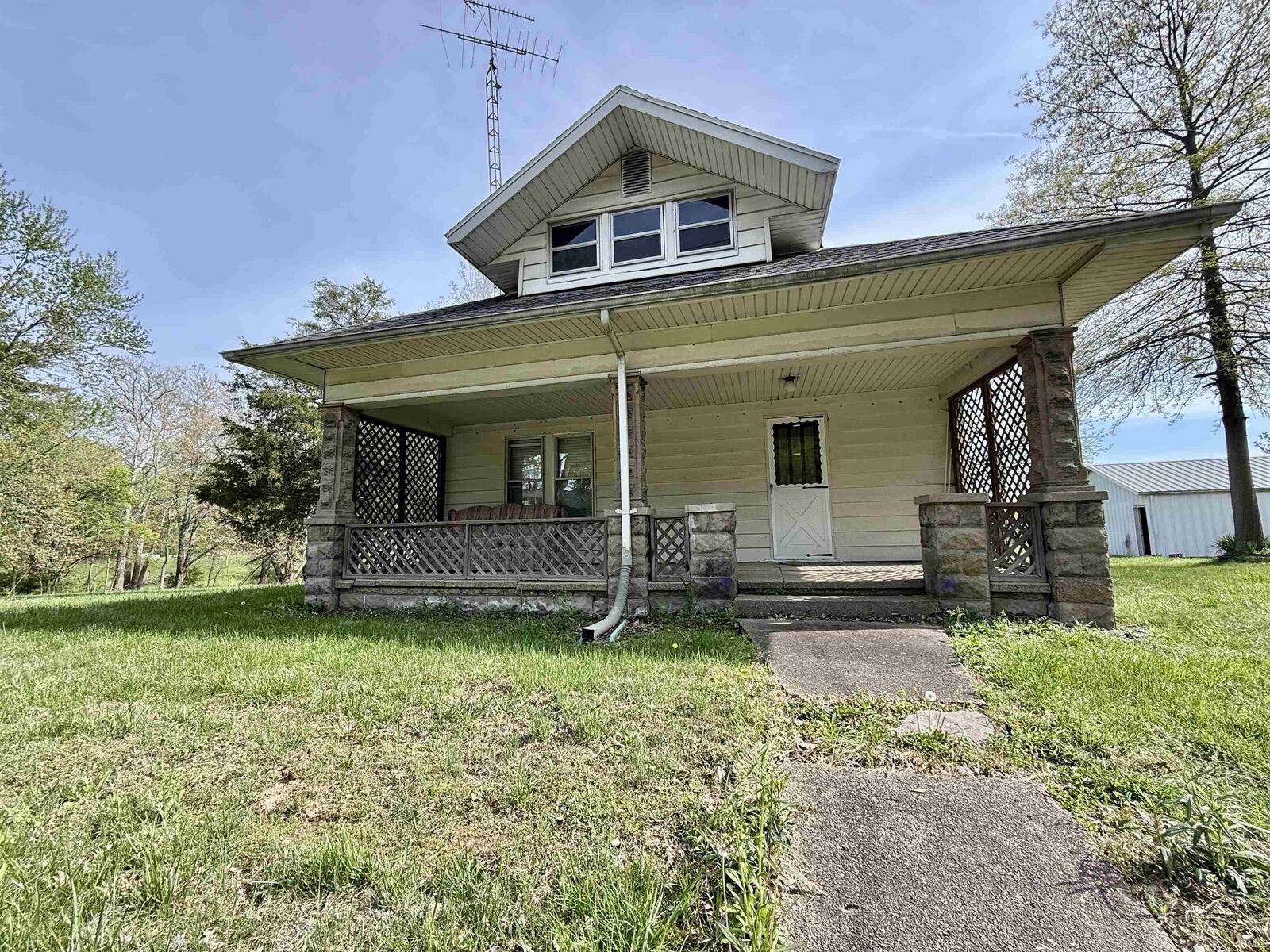 Property Photo:  1252 E State Road 356  IN 47567 