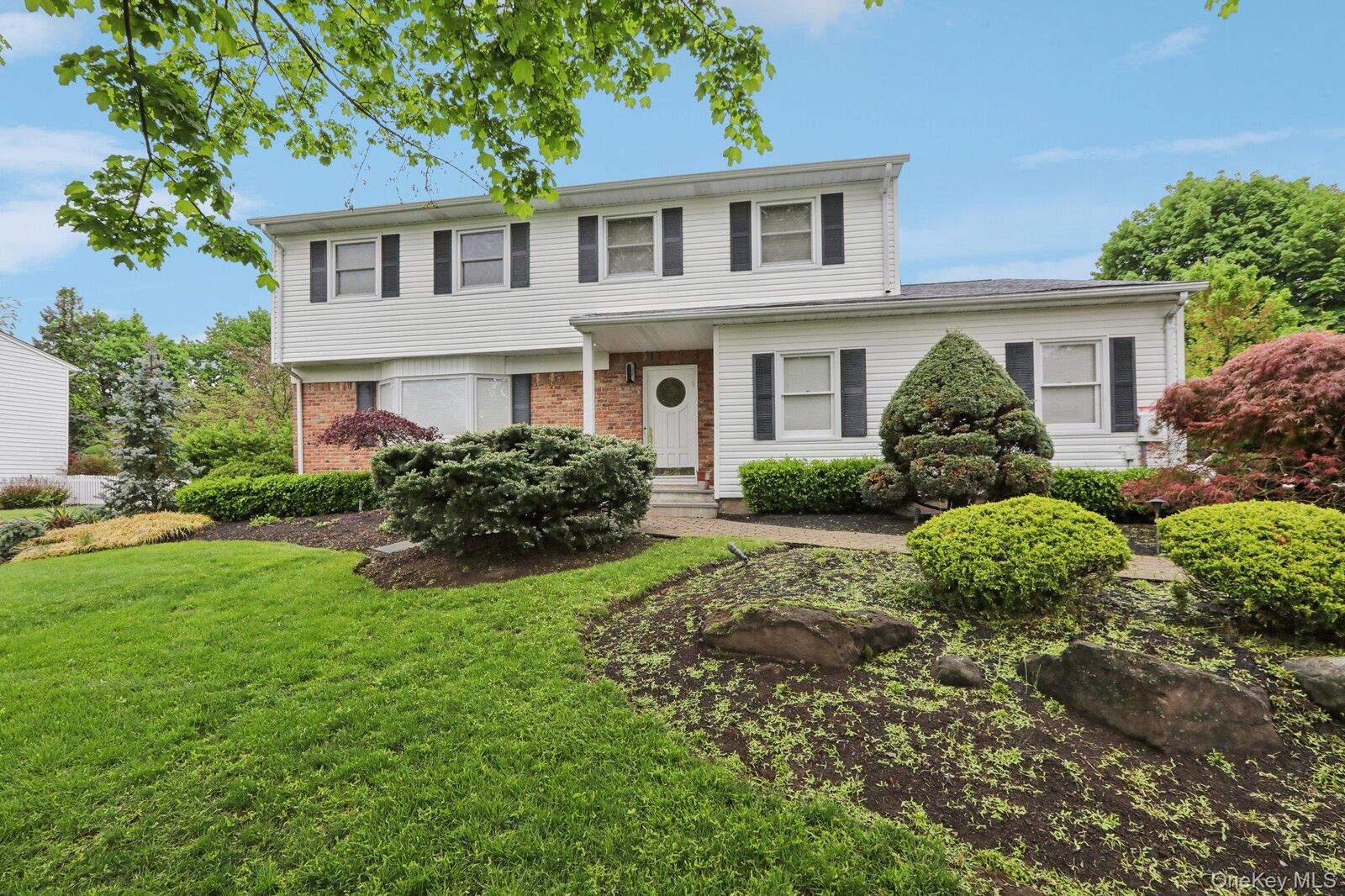 Property Photo:  17 Oriole Road  NY 10956 