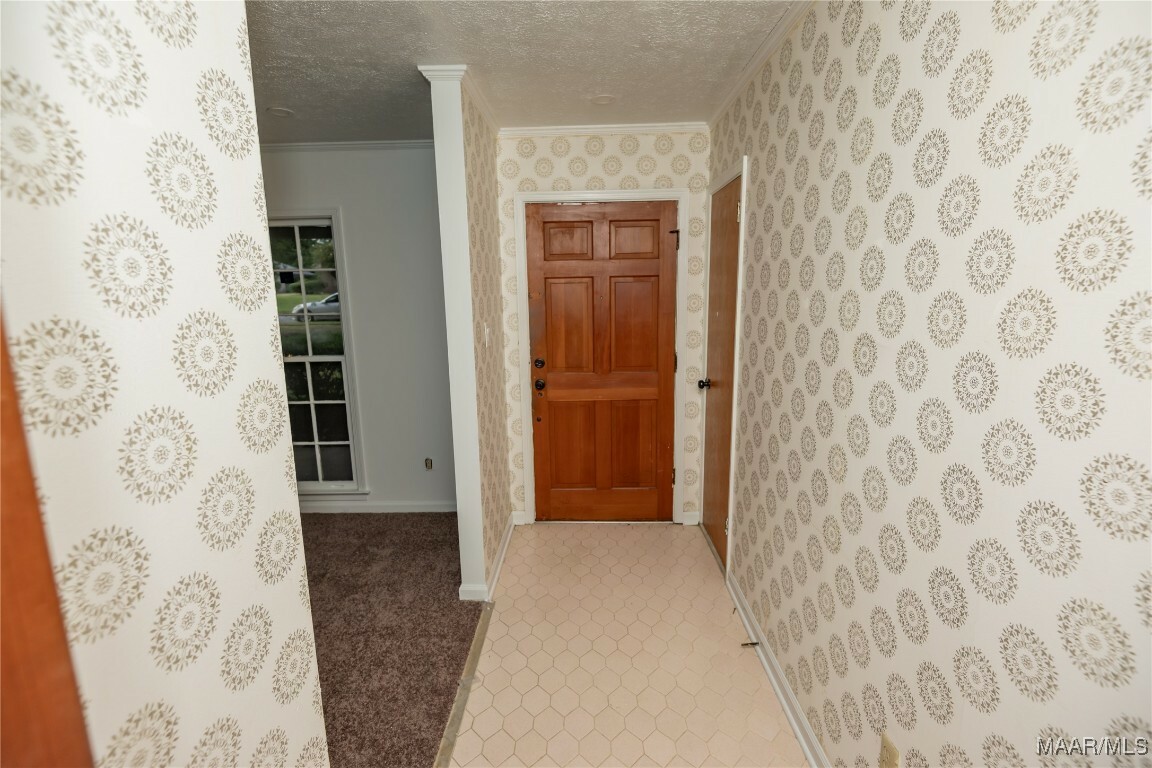 Property Photo: 2300 Wentworth Drive AL 36106