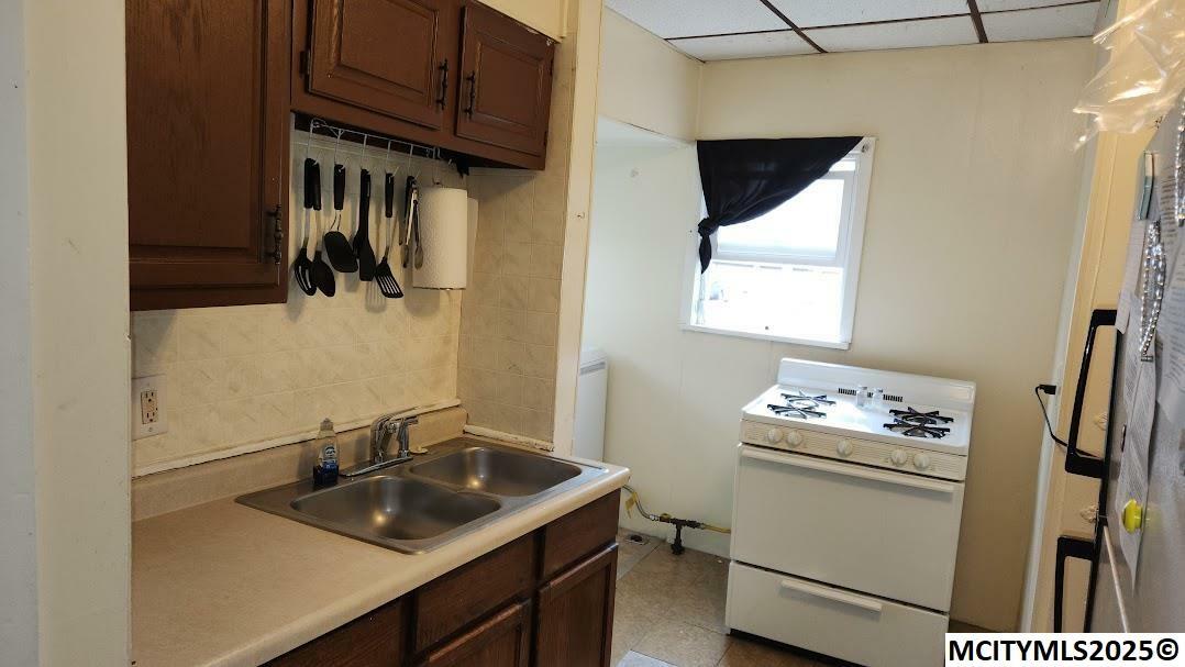Property Photo: 231-233 8th SE IA 50401