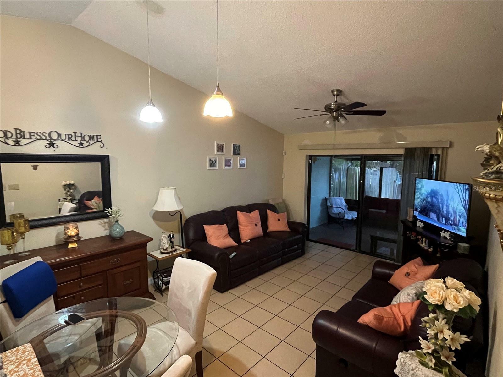 Property Photo: 9937 Lancewood Street FL 32817