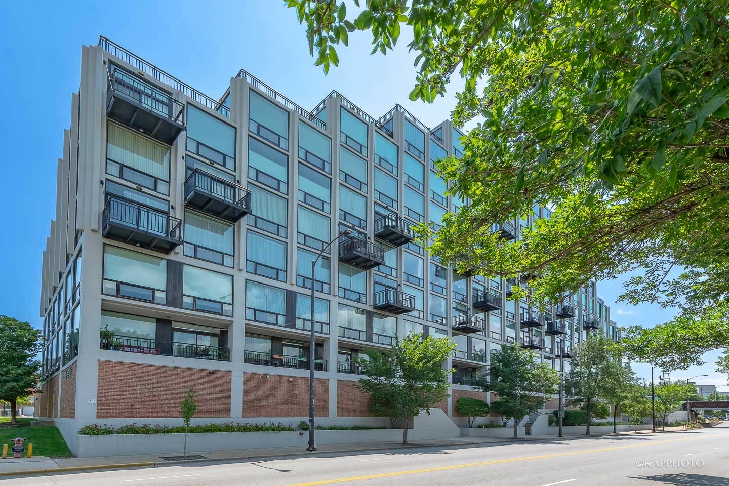 Property Photo: 61 W 15th Street 608 IL 60605