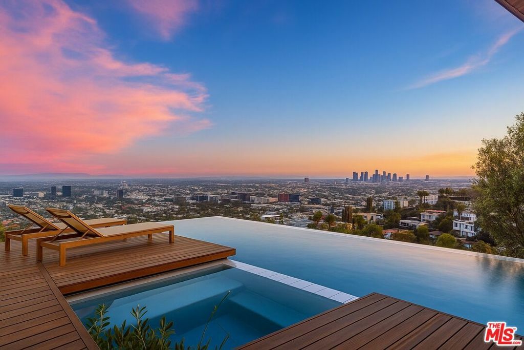 Property Photo: 8404 Franklin Avenue CA 90069