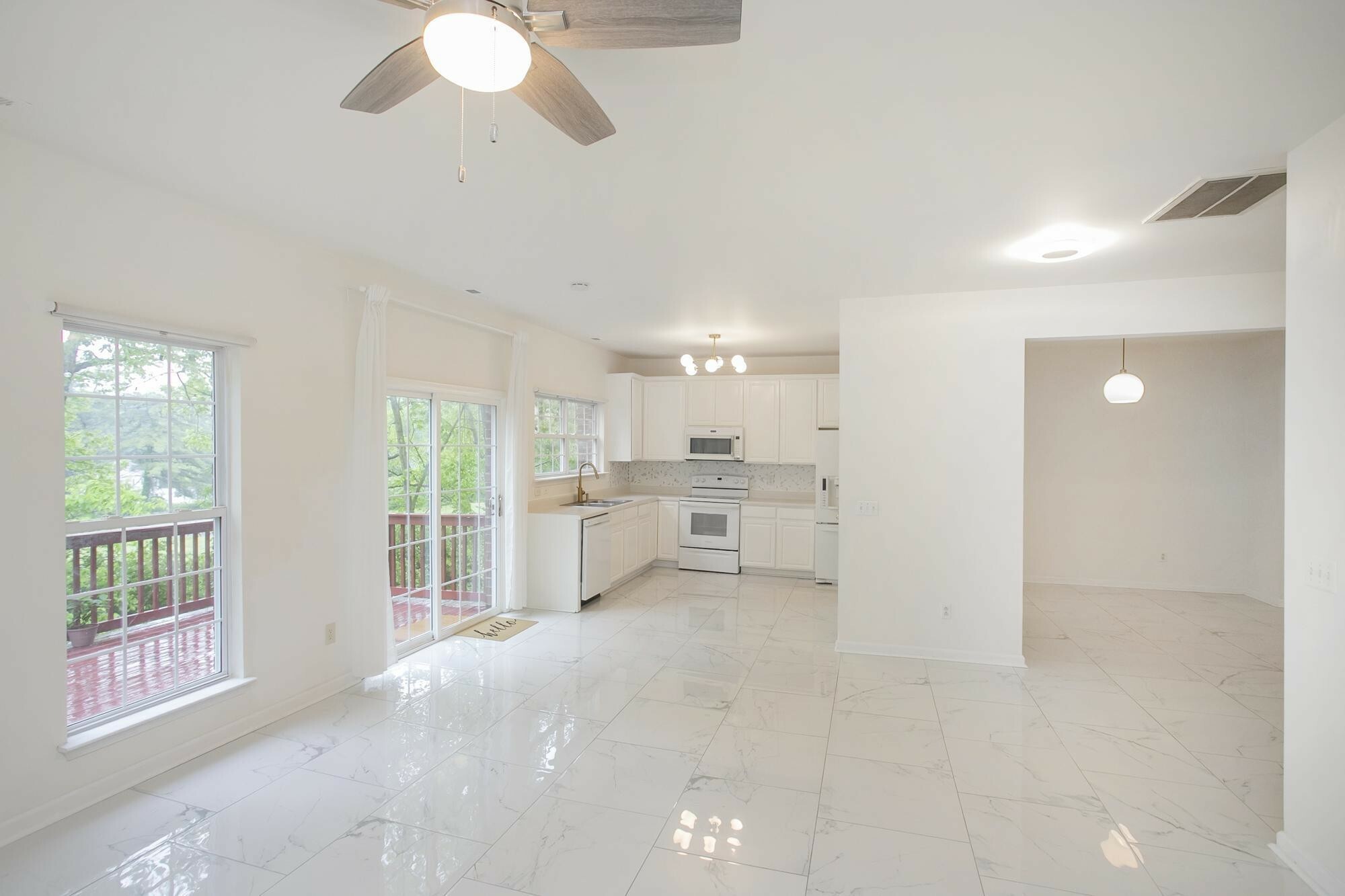 Property Photo: 103 Nashboro Grns TN 37217