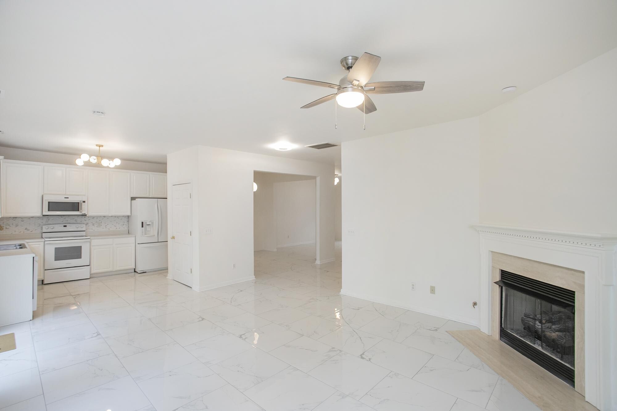 Property Photo: 103 Nashboro Grns TN 37217