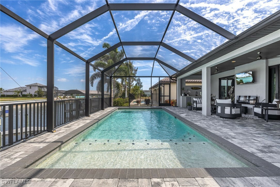 Property Photo: 1707 NW 38th Avenue FL 33993