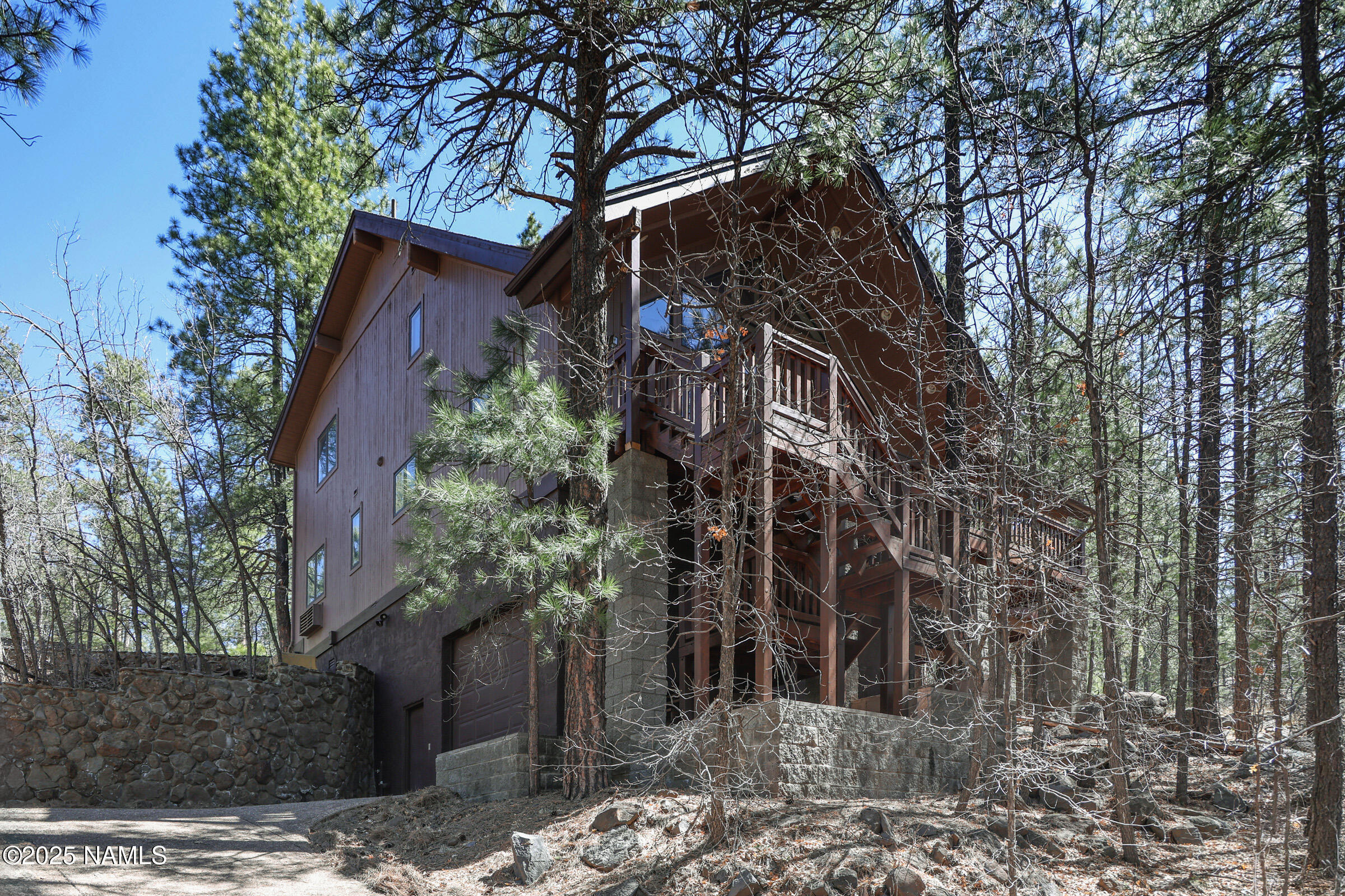 Property Photo: 310 E Apache Road AZ 86017