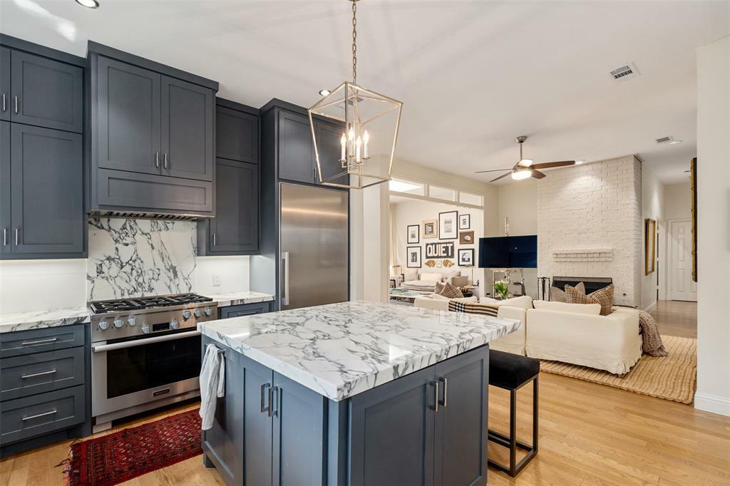 Property Photo: 1747 Crescent Lane TX 75137