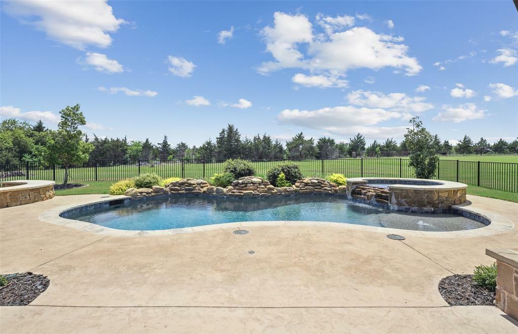 Property Photo: 2171 Stags Leap TX 75009