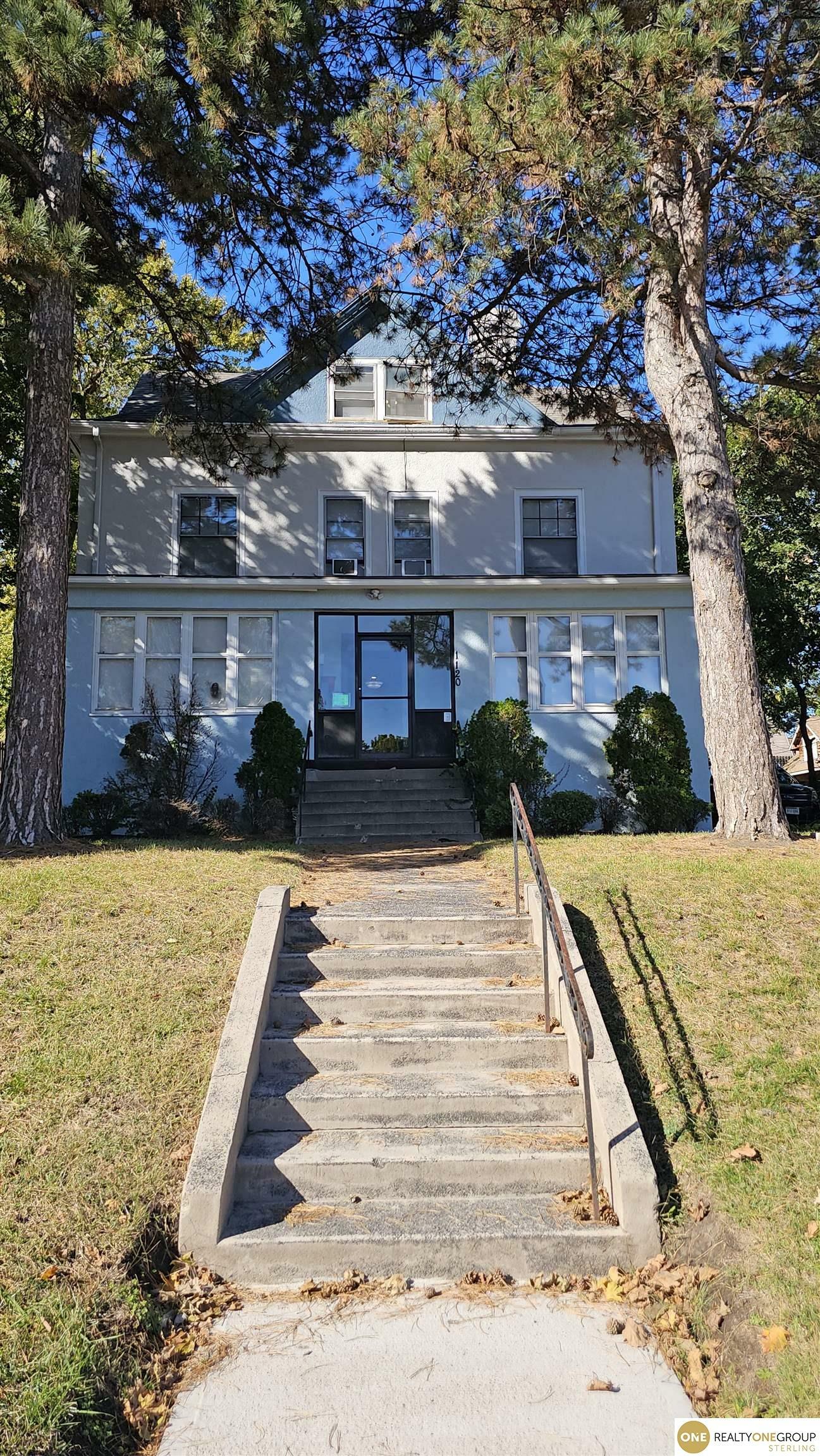 Property Photo: 1120 Park Avenue NE 68105