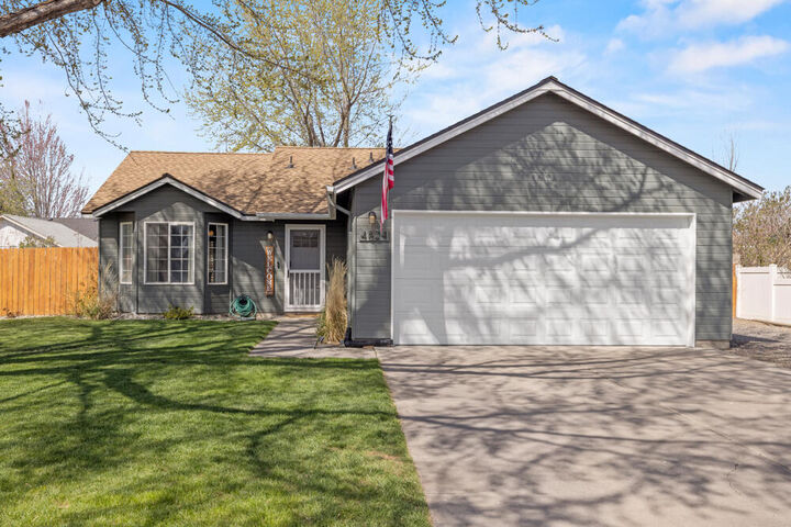 4824 Lombard Drive  Klamath Falls OR 97603 photo