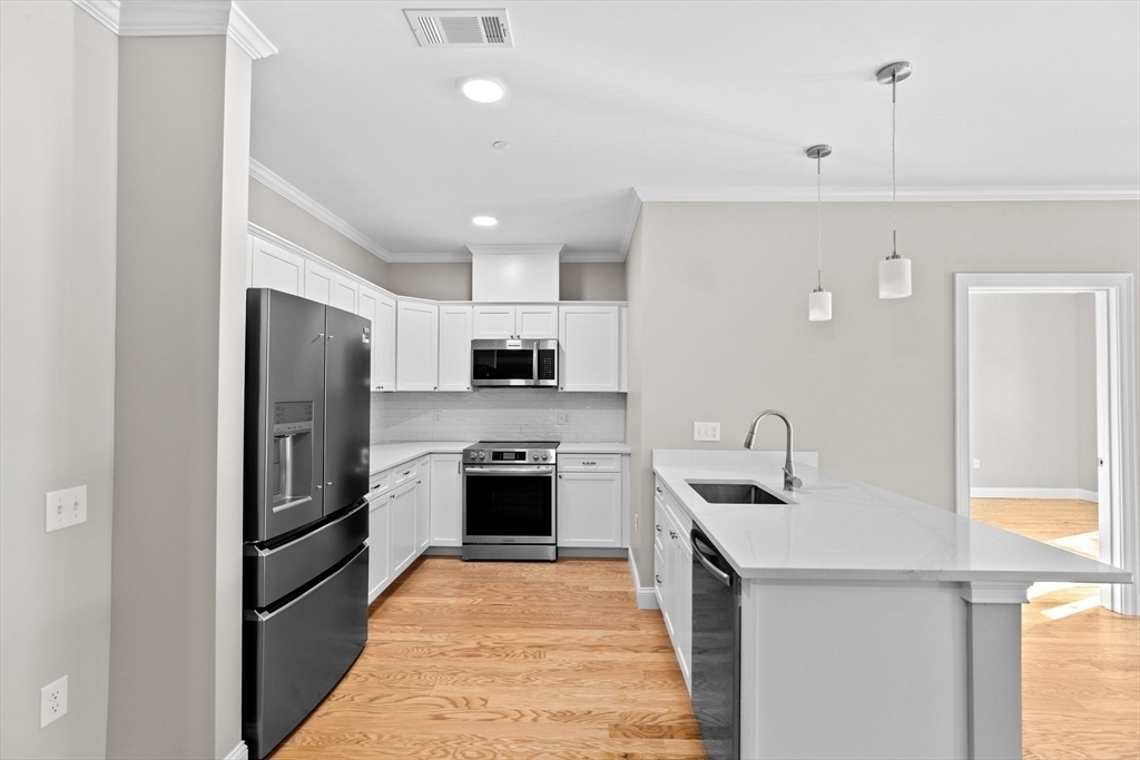 Property Photo: 485 Blue Hills Parkway 24 MA 02186
