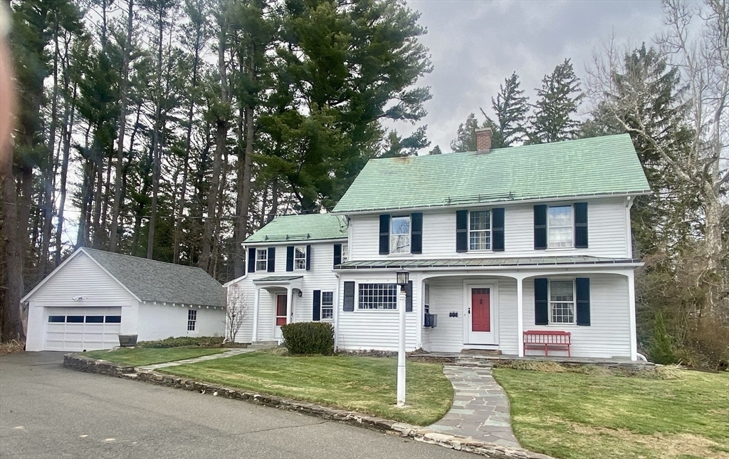 32 Woodbridge St  South Hadley MA 01075 photo