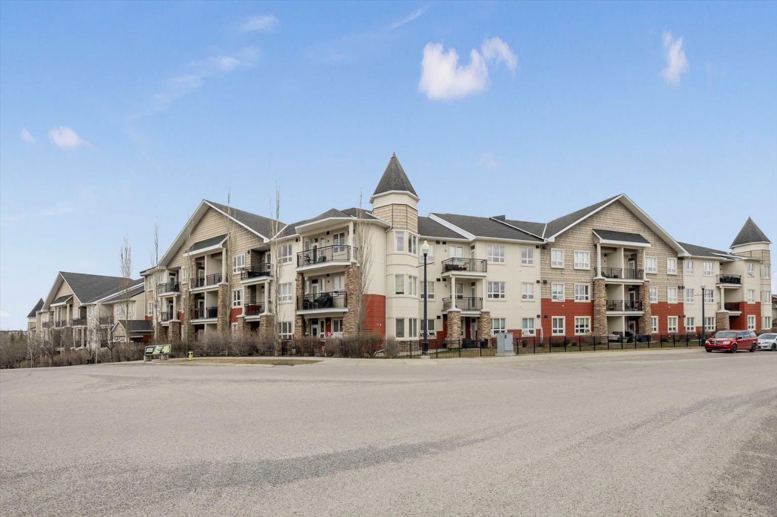 26 Val Gardena View SW 440  Calgary AB T3H 5Z5 photo