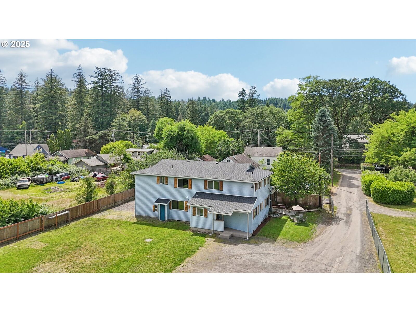 Property Photo: 3718 NE Everett St WA 98607