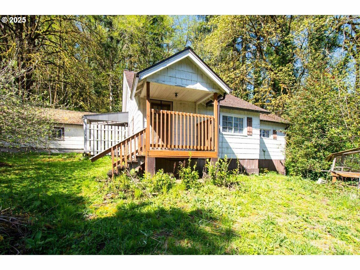 6405 Westside Hwy  Castle Rock WA 98611 photo