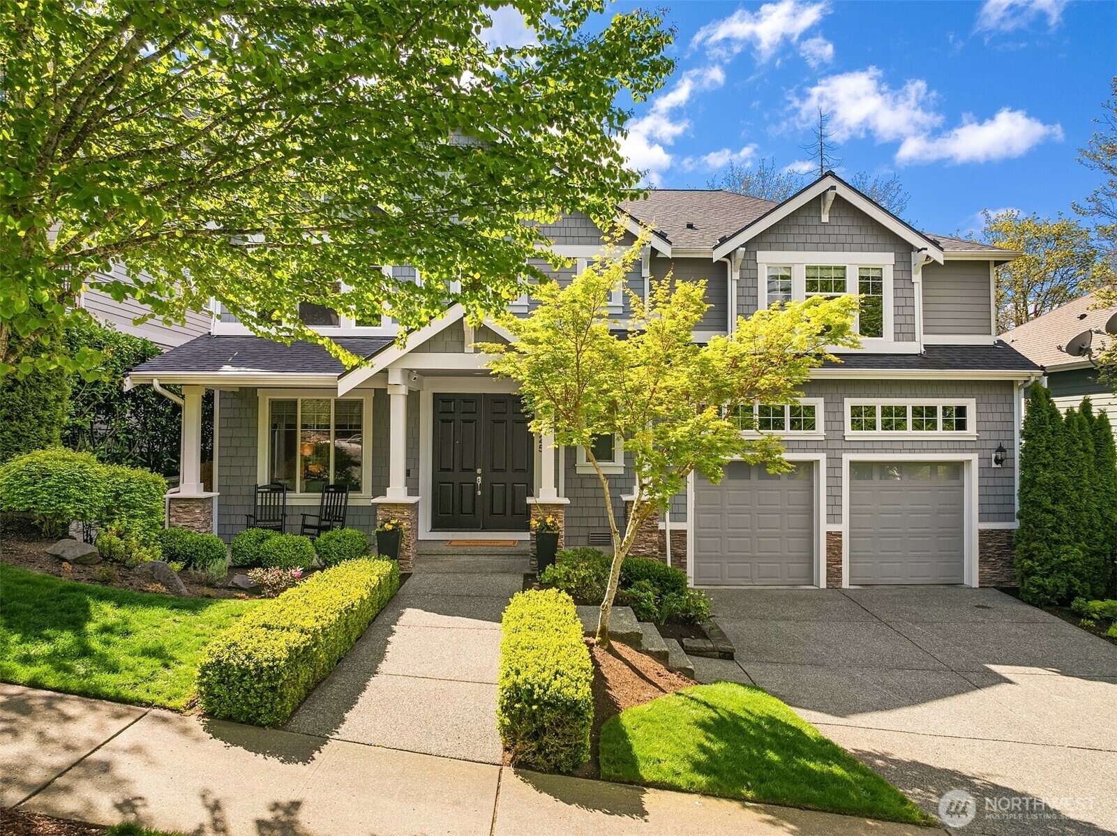 Property Photo: 2425 NE Daphne Street WA 98029