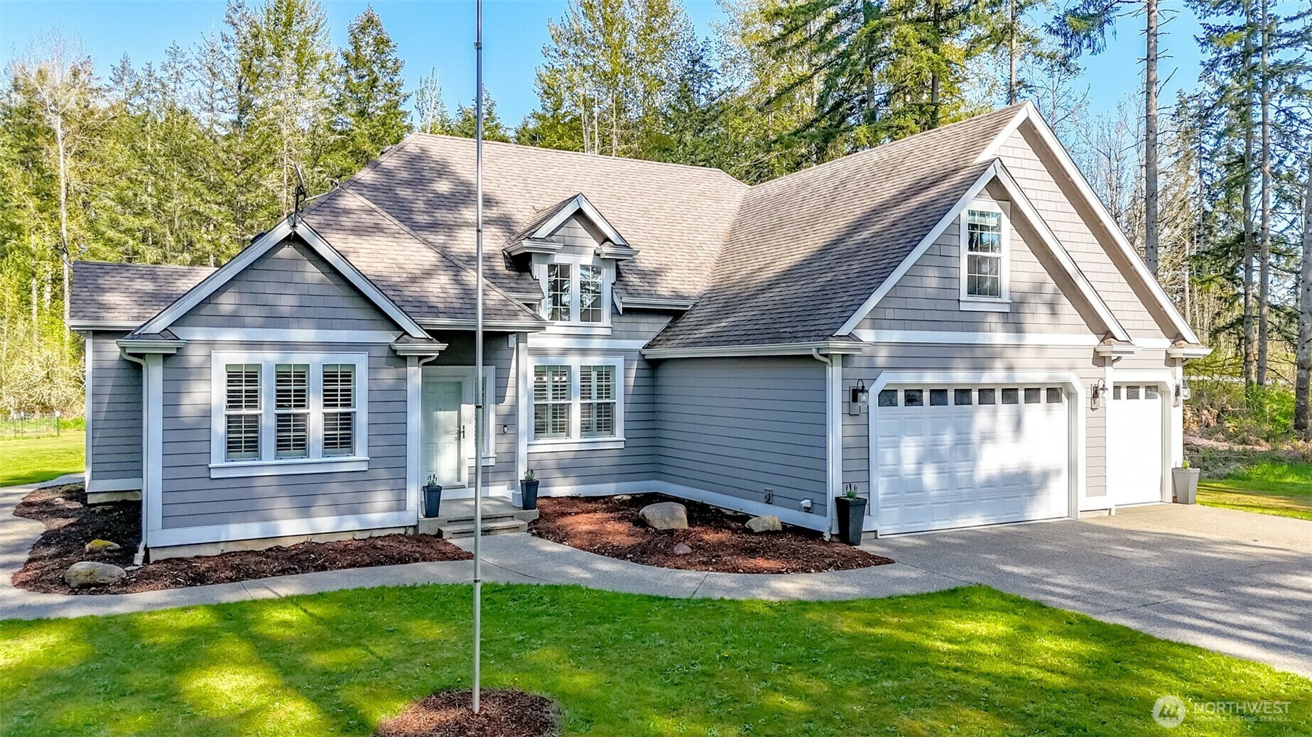 Property Photo: 3810 Christensen Muck Road E WA 98328