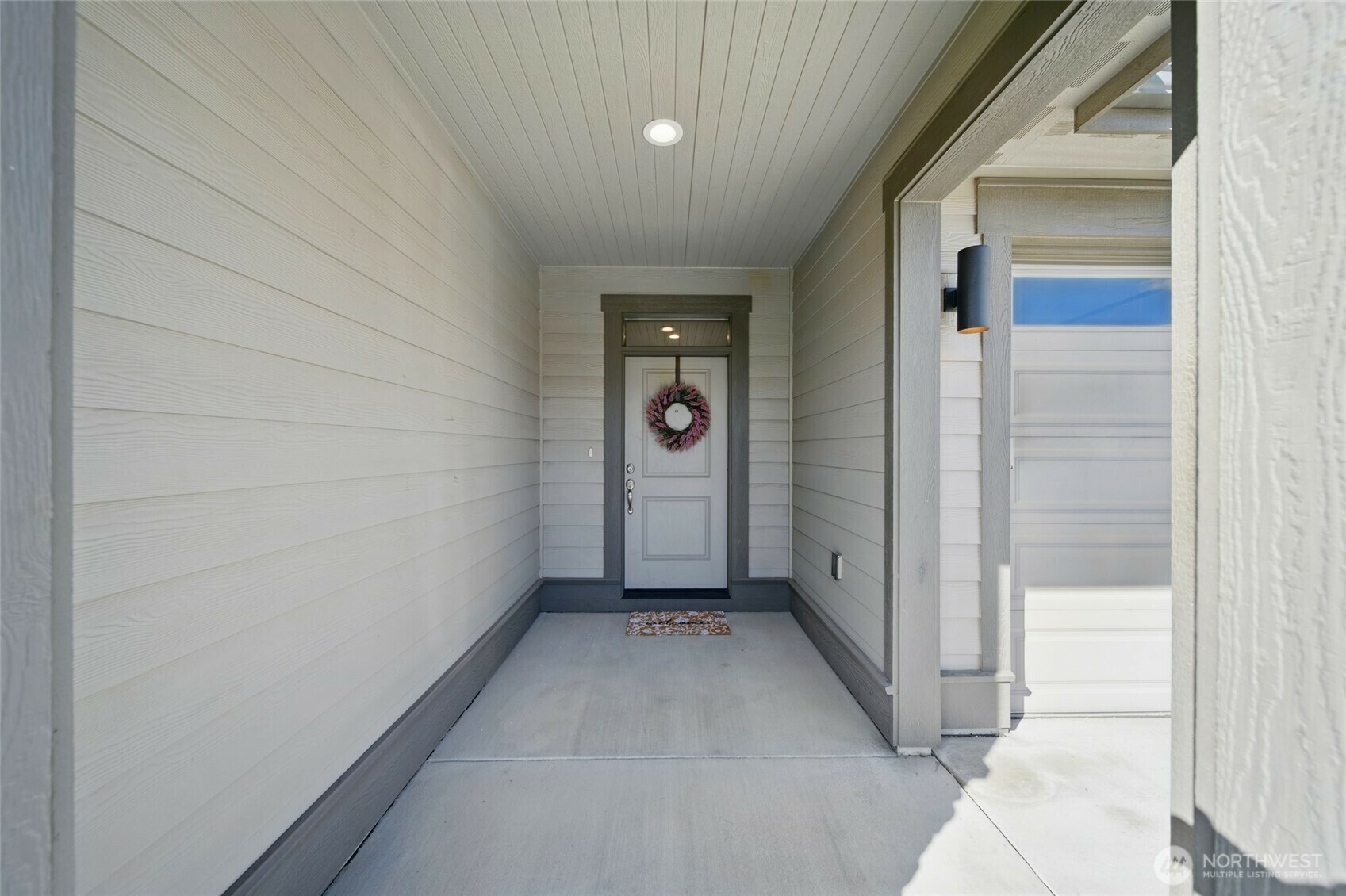 Property Photo: 308 Chardonnay Court WA 99362
