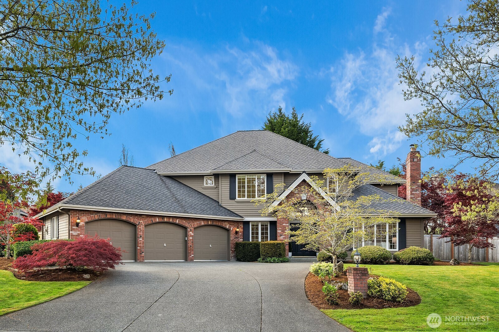 Property Photo: 27160 SE 27th Street WA 98075