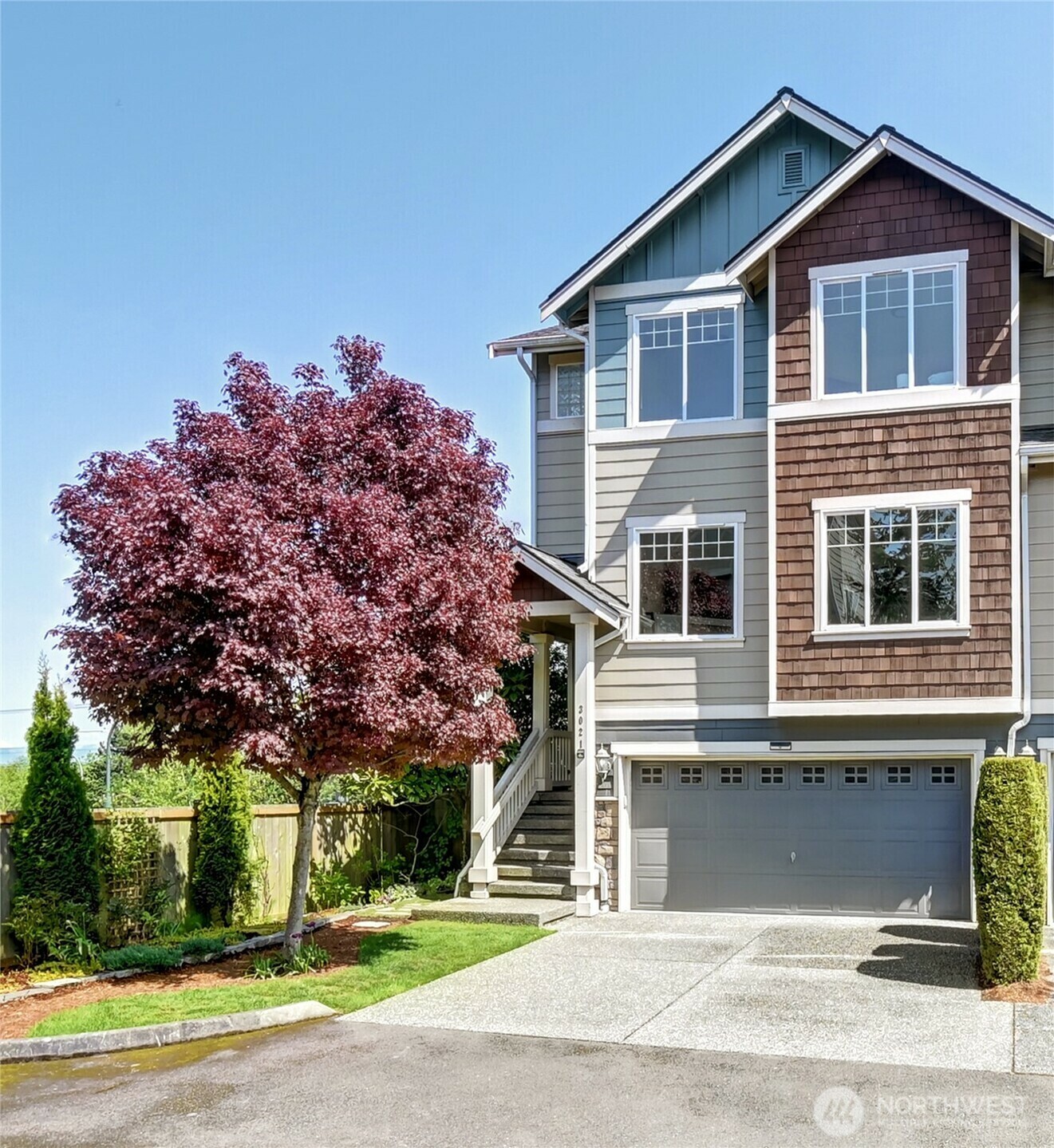 Property Photo: 3021 Belmonte Lane WA 98201