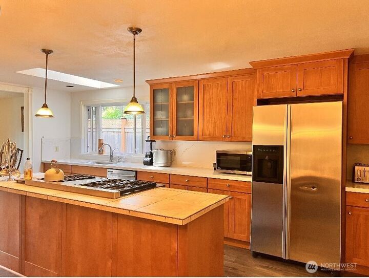 Property Photo:  2727  181 Avenue NE  WA 98052 