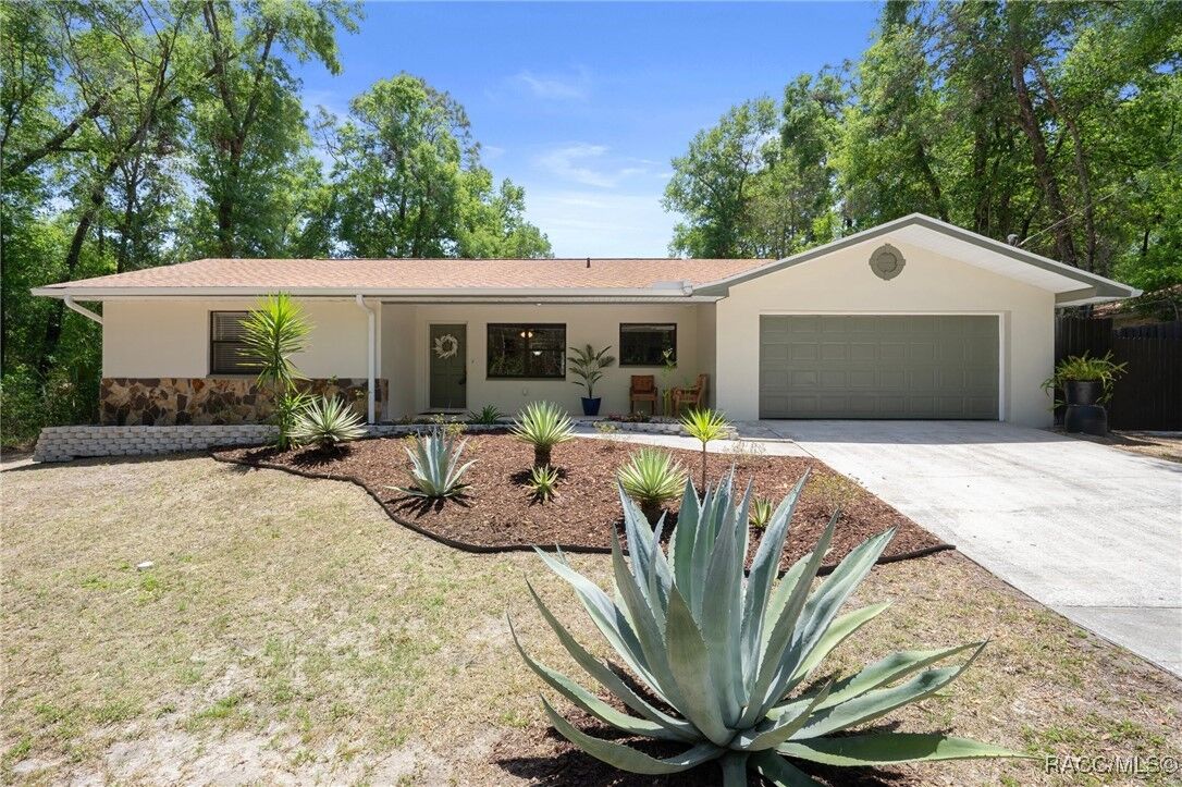Property Photo:  6506 E Gurley Street  FL 34452 