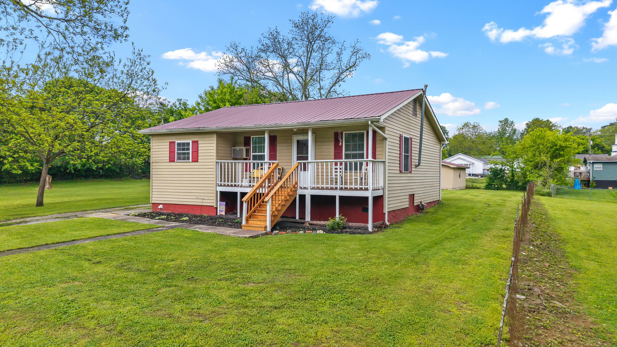 Property Photo:  206 Marietta Street  TN 37354 