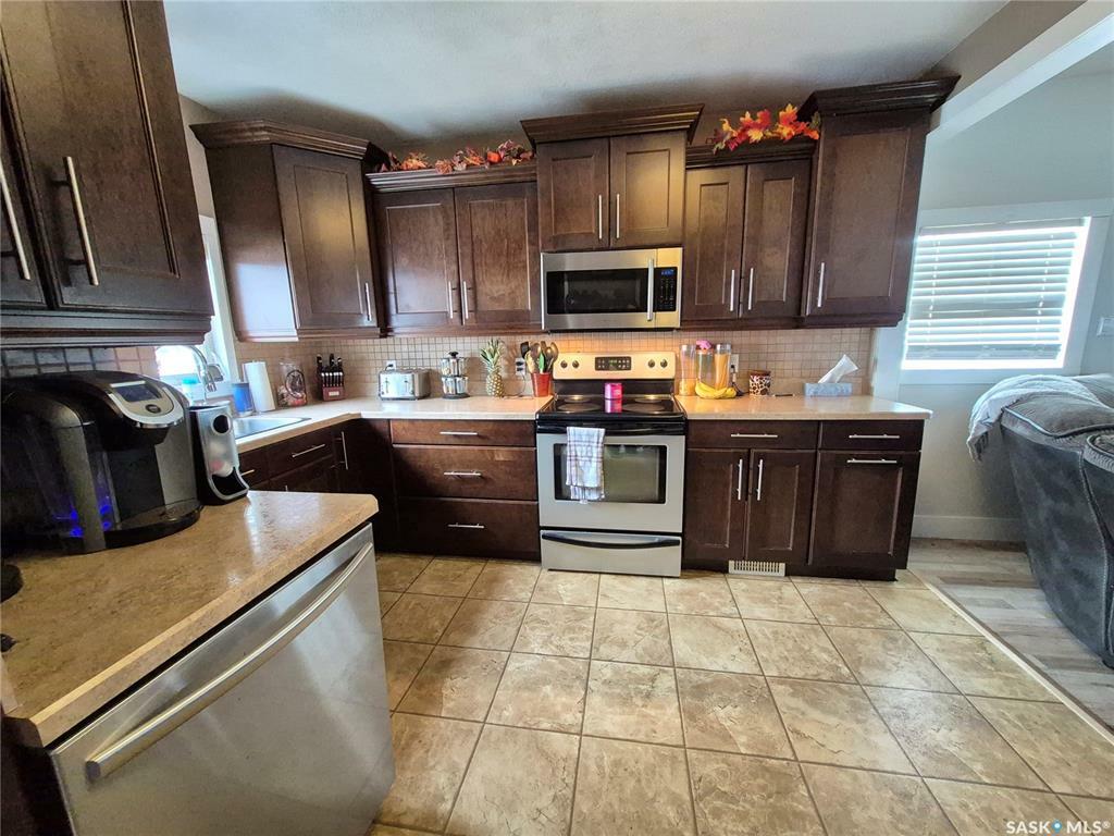 Property Photo: 208 Alsike Street SK S0G 5J0