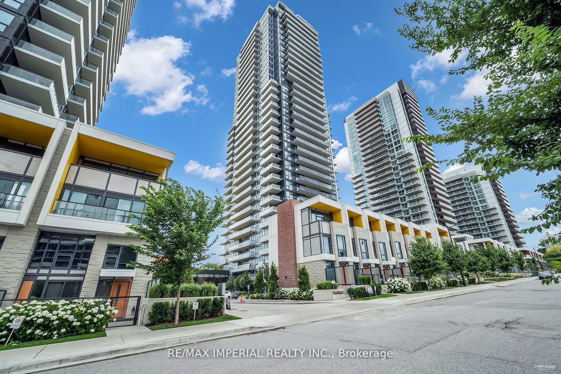 Photo de la propriété:  85 McMahon Drive 1806  ON M2K 0H1 
