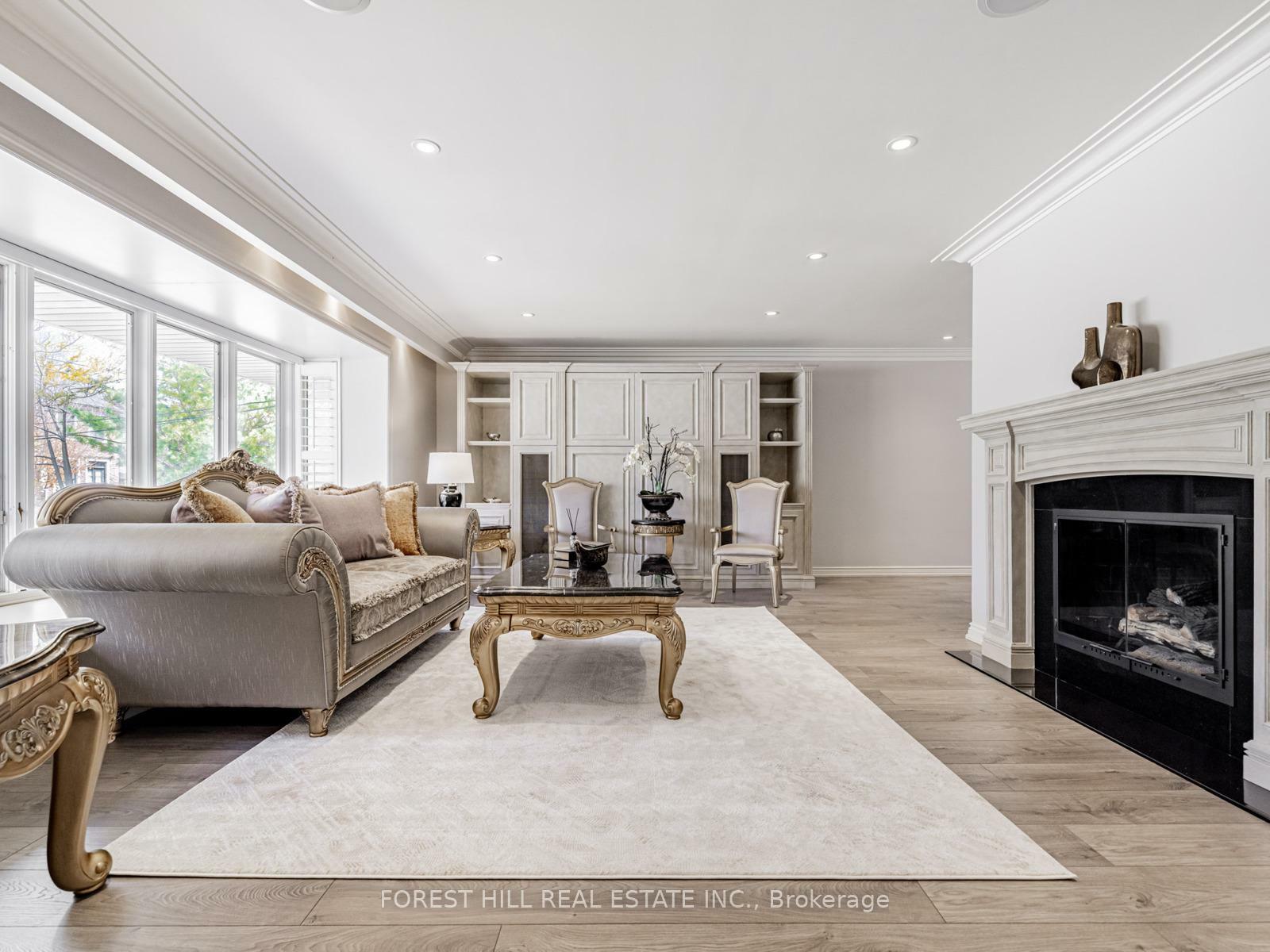 Property Photo: 17 Vernham Avenue ON M2L 2B1