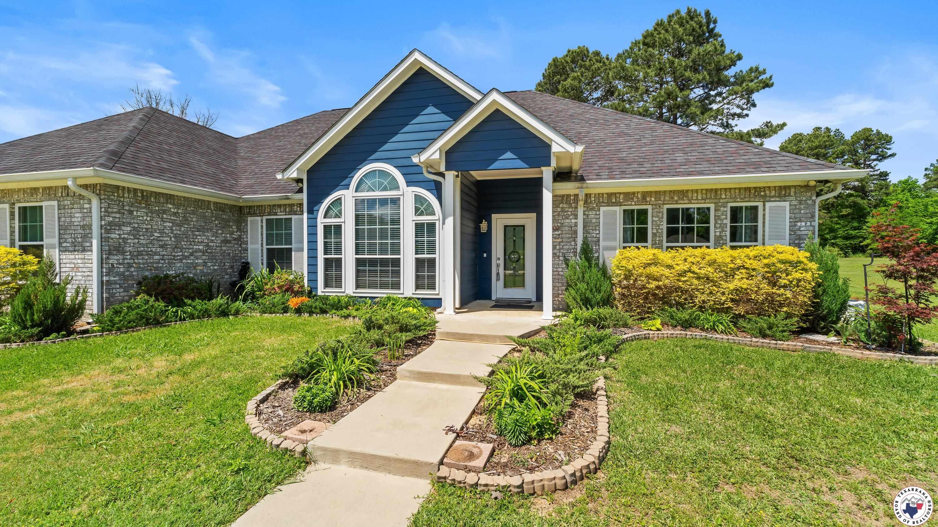 Property Photo:  50 Beaver Lake Dr  TX 75501 