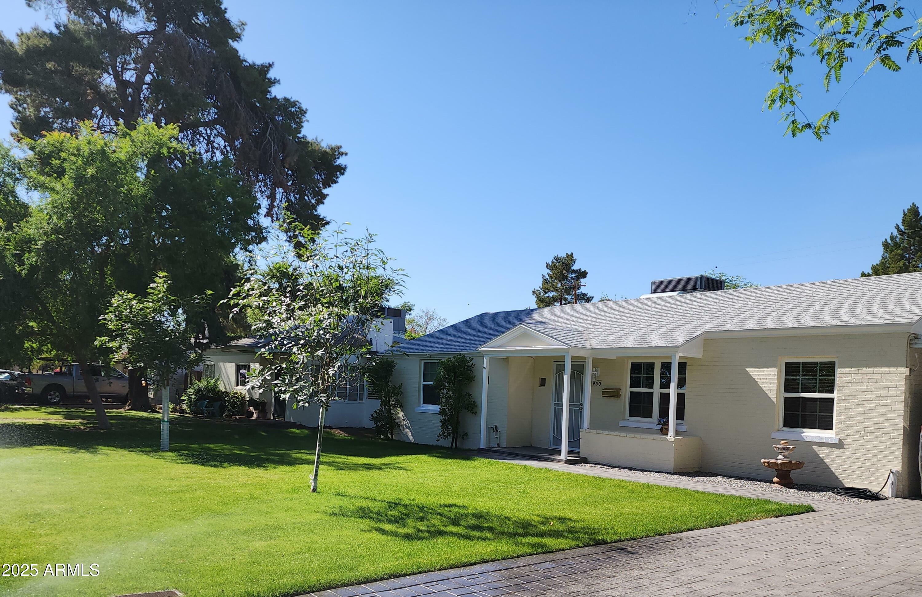Property Photo: 930 W Mackenzie Drive AZ 85013