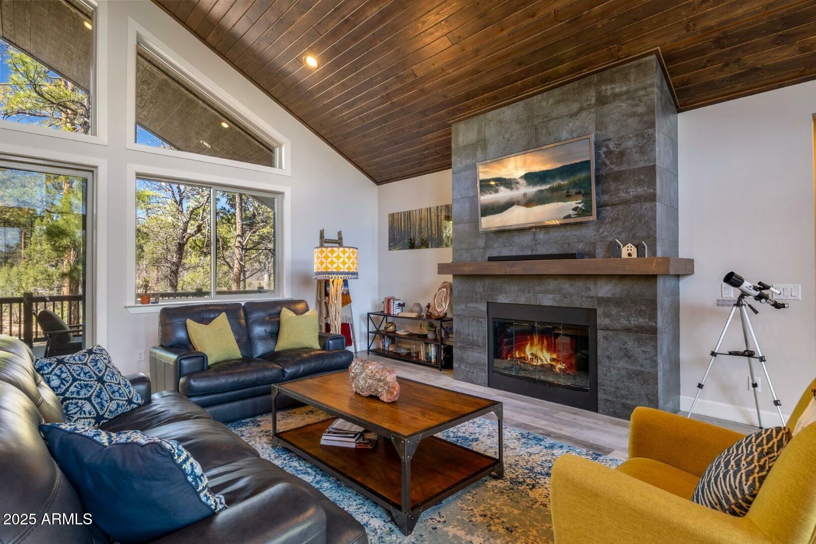 Property Photo: 2140 S Monkshood Road AZ 85901