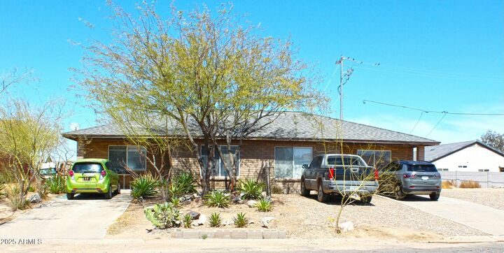 Property Photo: 8306 W Pineveta - Drive AZ 85123