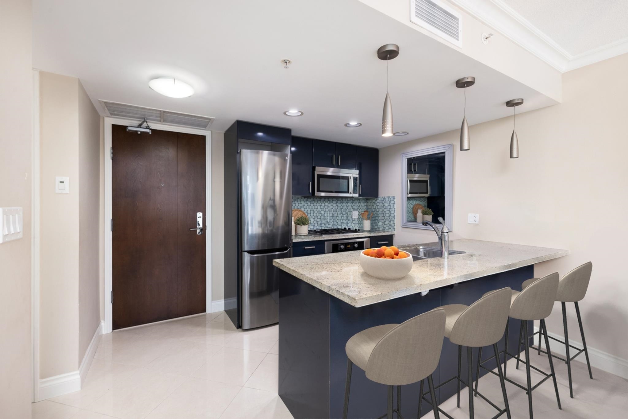 Property Photo:  133 E Esplanade Avenue 607  BC V7L 1A1 