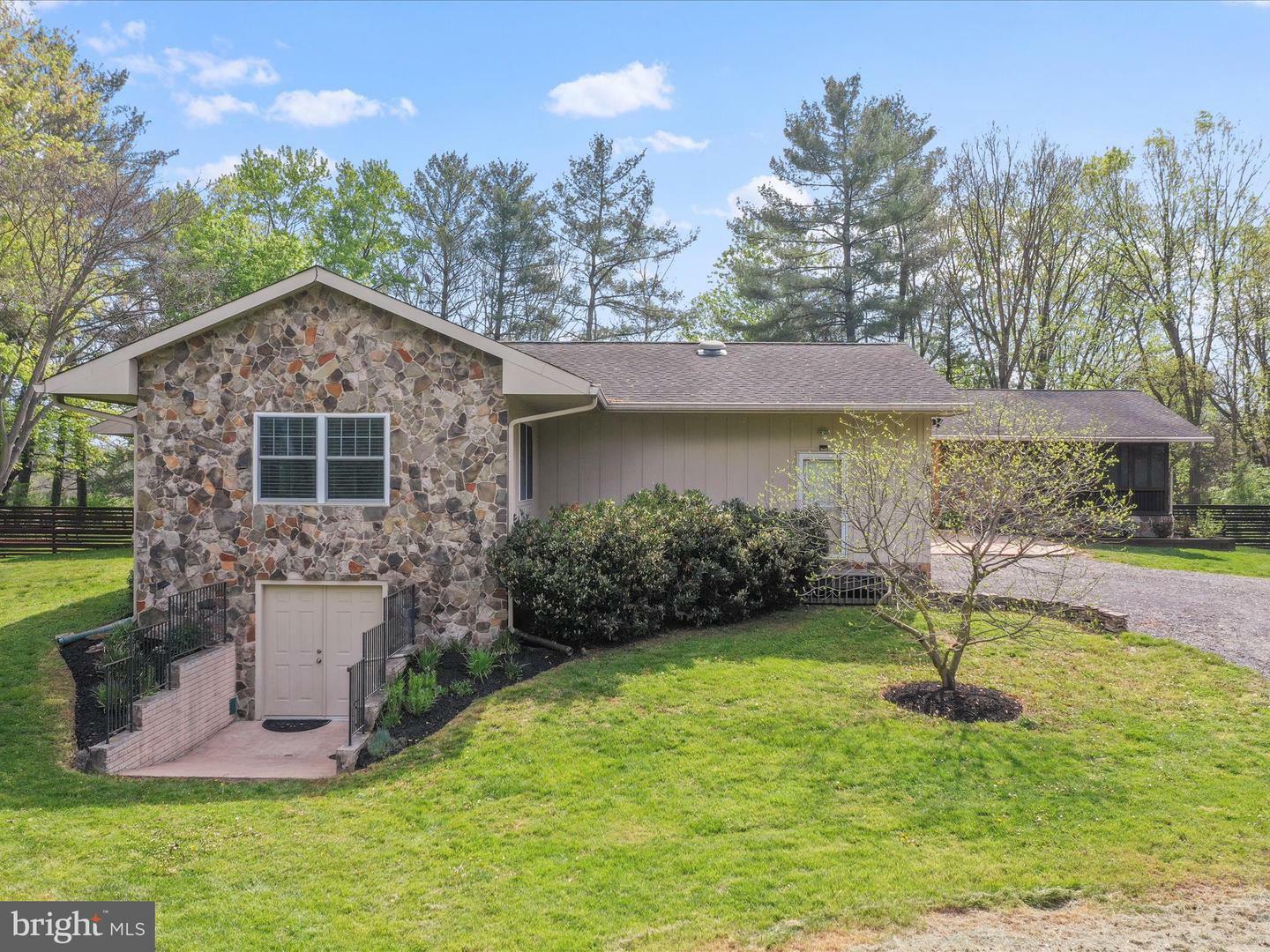 Property Photo: 2671 Parshall Road VA 22611