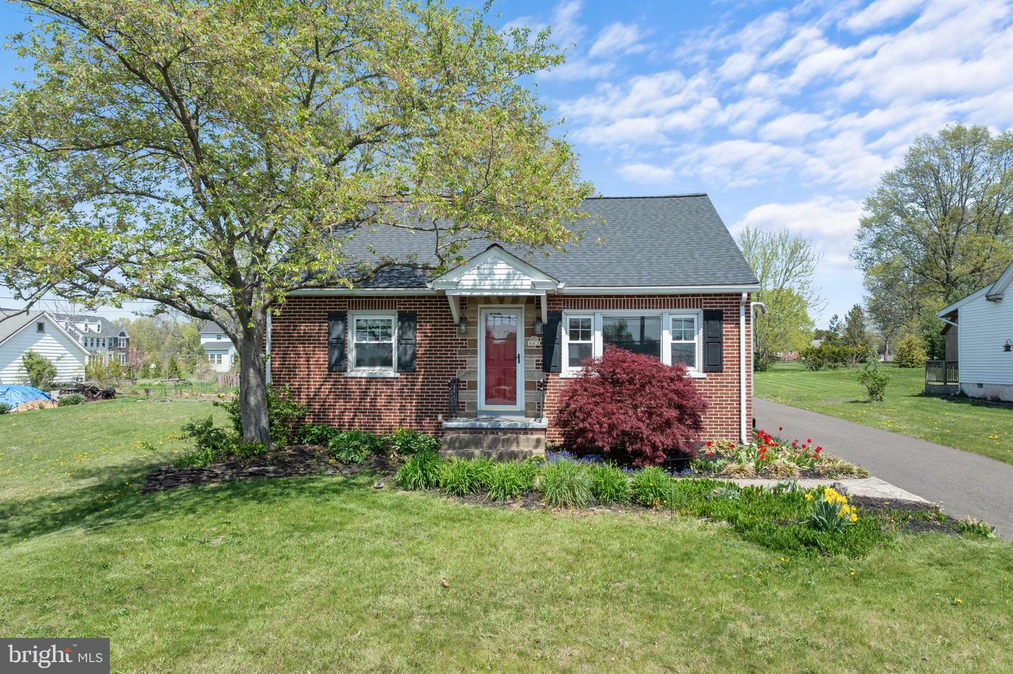463 School Lane  Harleysville PA 19438 photo