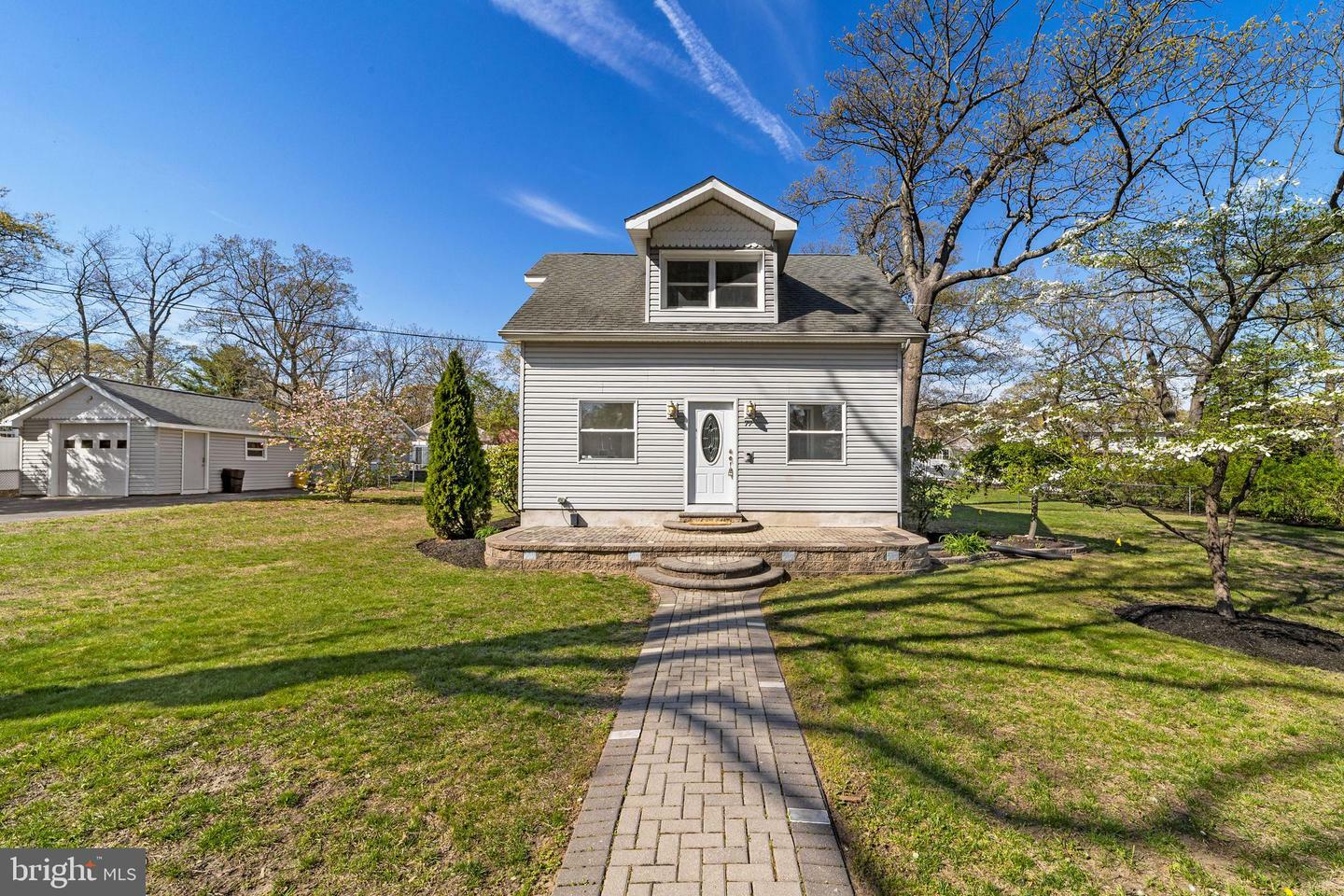 77 E 7th Avenue  Pine Hill NJ 08021 photo