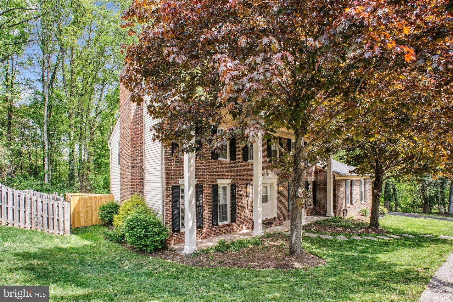 Property Photo: 9822 Five Oaks Road VA 22031