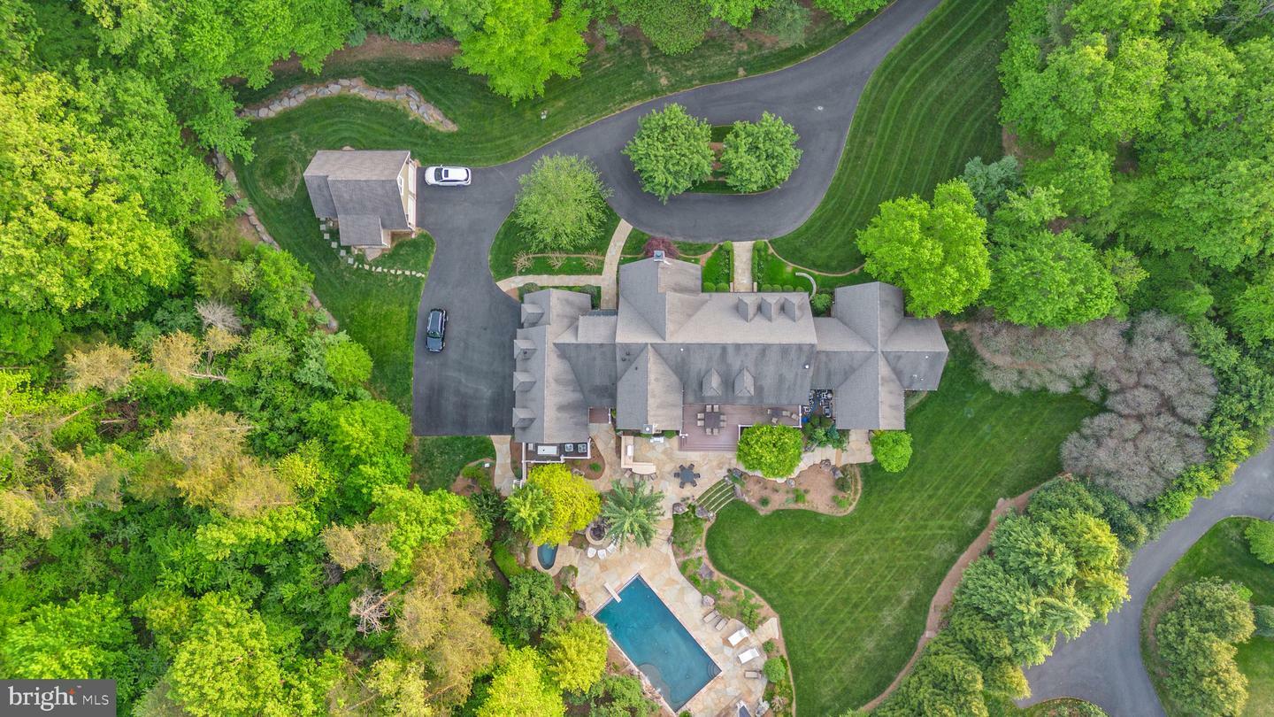Property Photo: 11820 Plantation Drive VA 22066