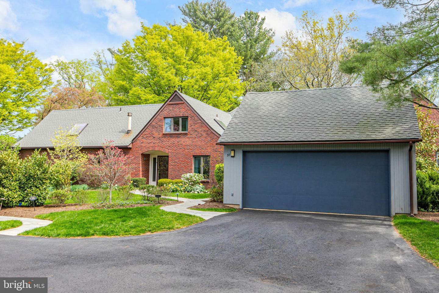 Property Photo: 37 Constitution Hill W NJ 08540