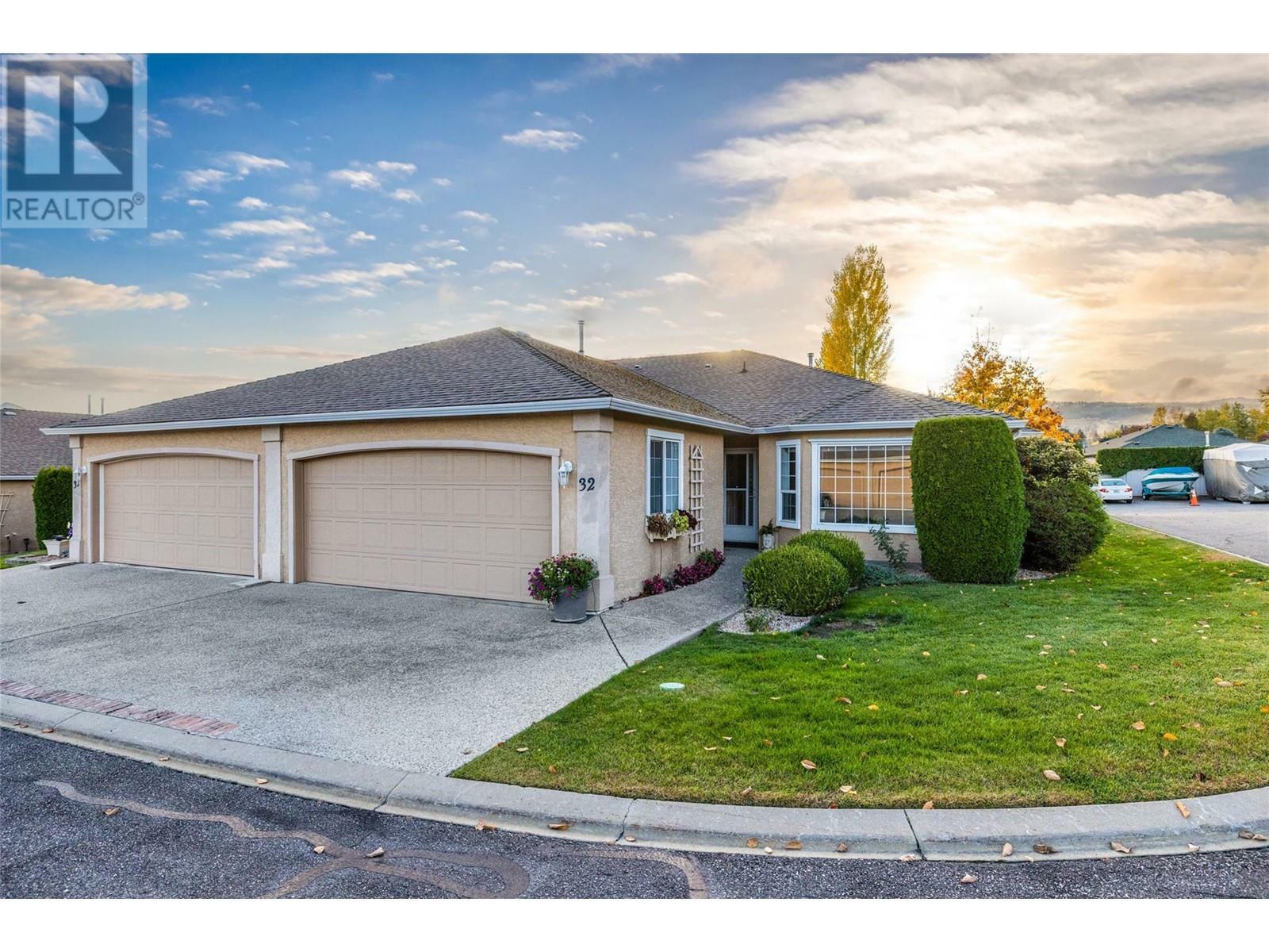2250 Louie Drive 32  West Kelowna BC V4T 2M6 photo