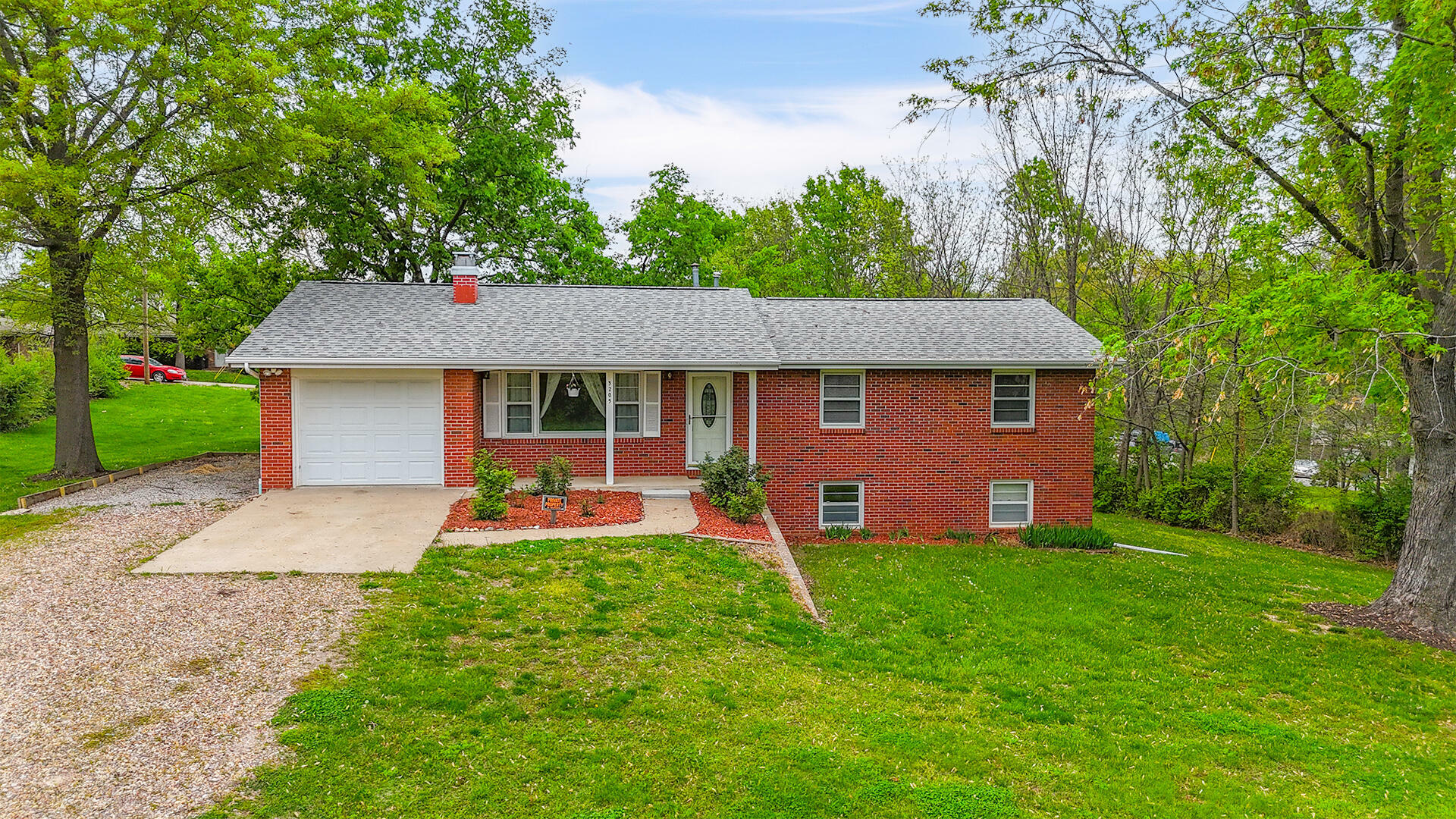 Property Photo: 3205 Pioneer Dr MO 65202